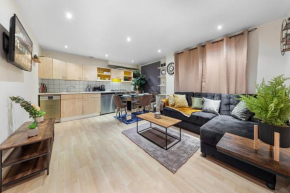 Your Elite Hyde Park Retreat 2-Bedroom Luxury Flat